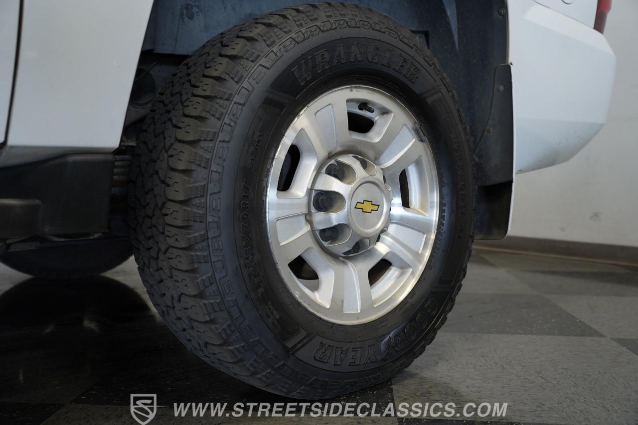 2012 Chevrolet Suburban 2500 4X4