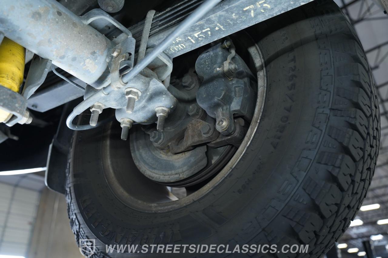 2012 Chevrolet Suburban 2500 4X4