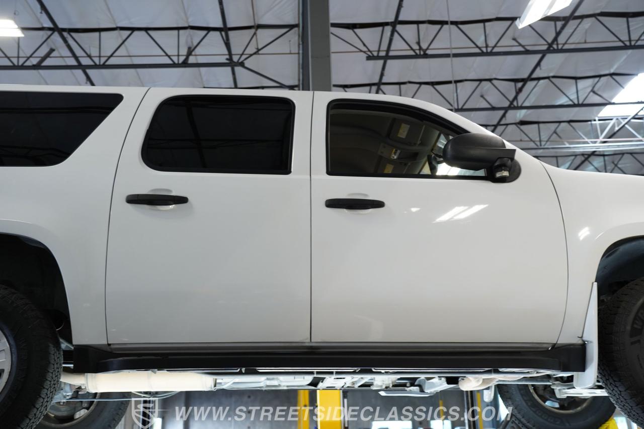 2012 Chevrolet Suburban 2500 4X4