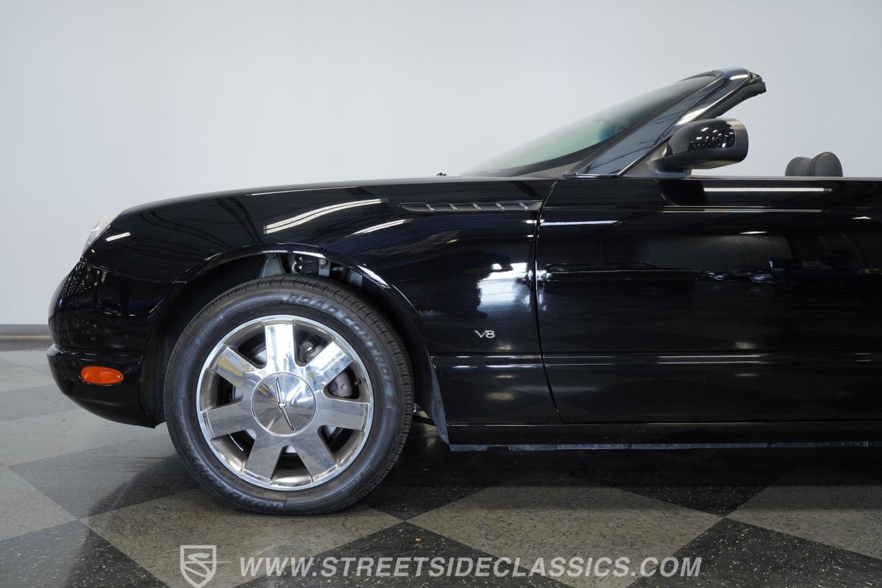 2003 Ford Thunderbird