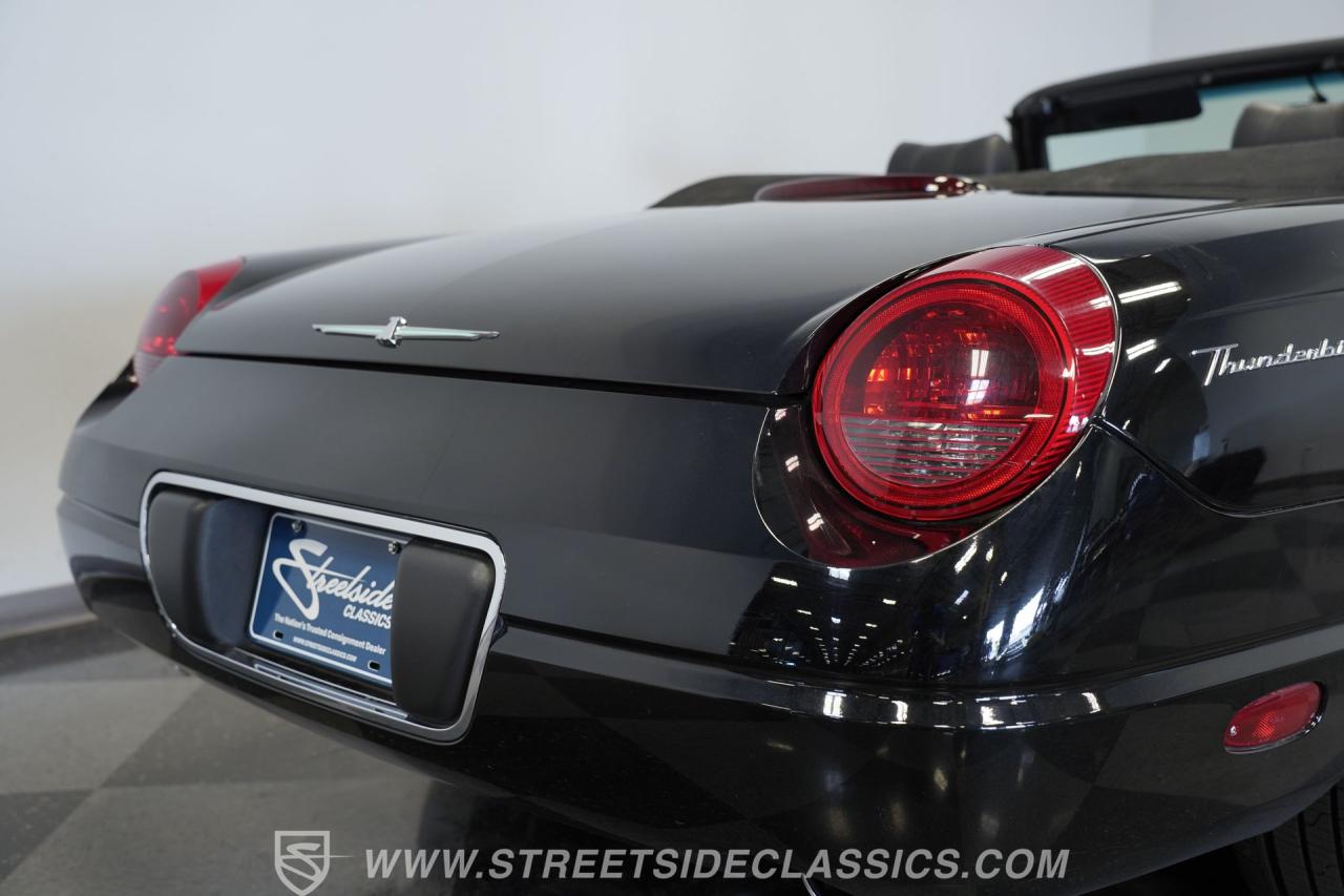 2003 Ford Thunderbird