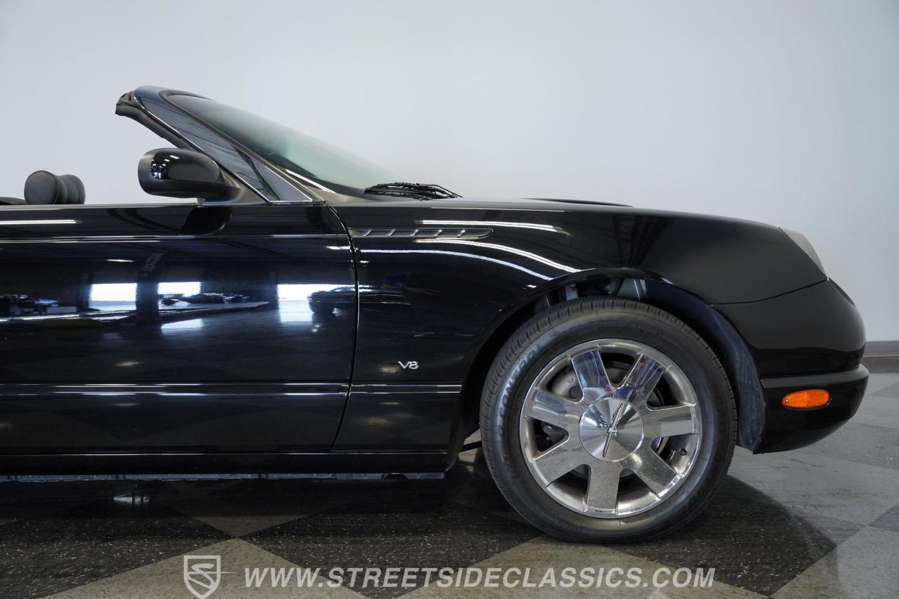 2003 Ford Thunderbird