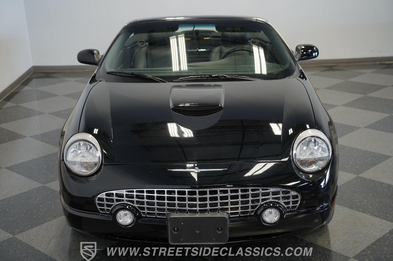 2003 Ford Thunderbird