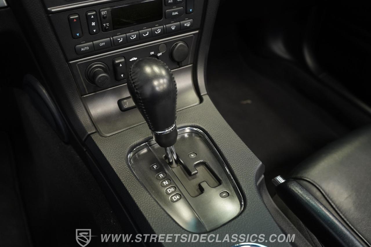 2003 Ford Thunderbird