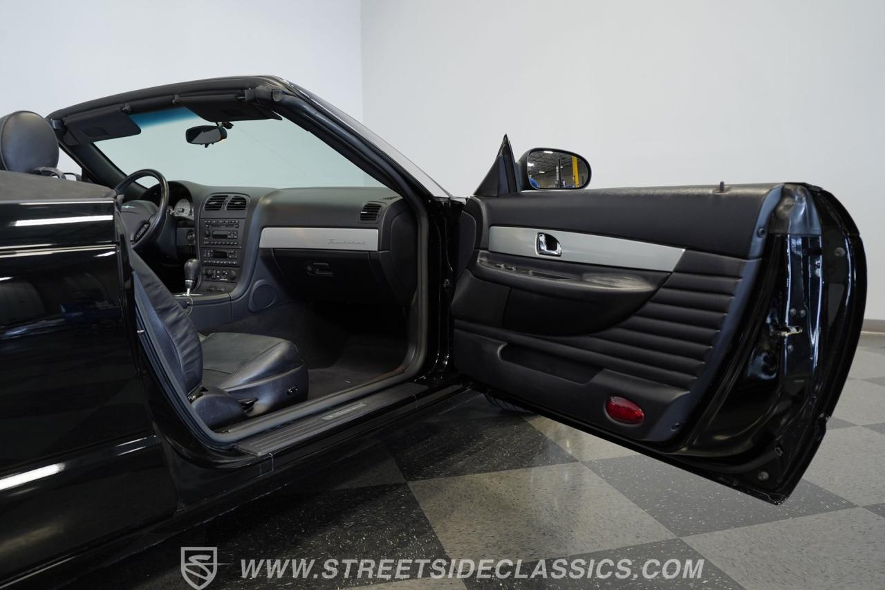 2003 Ford Thunderbird