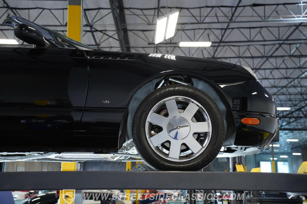 2003 Ford Thunderbird