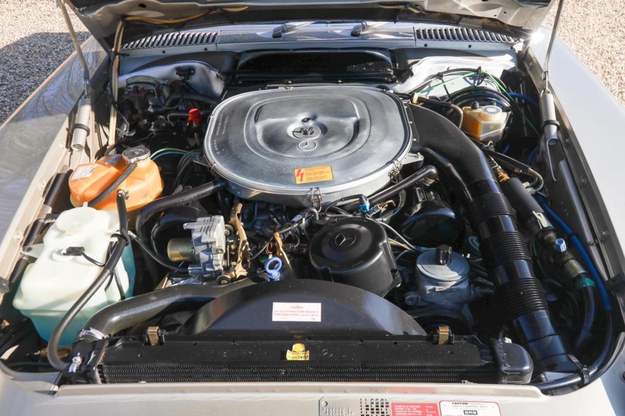 1987 Mercedes - Benz Mercedes Benz 560 SL &ldquo;Less than 31.000 miles&rdquo;