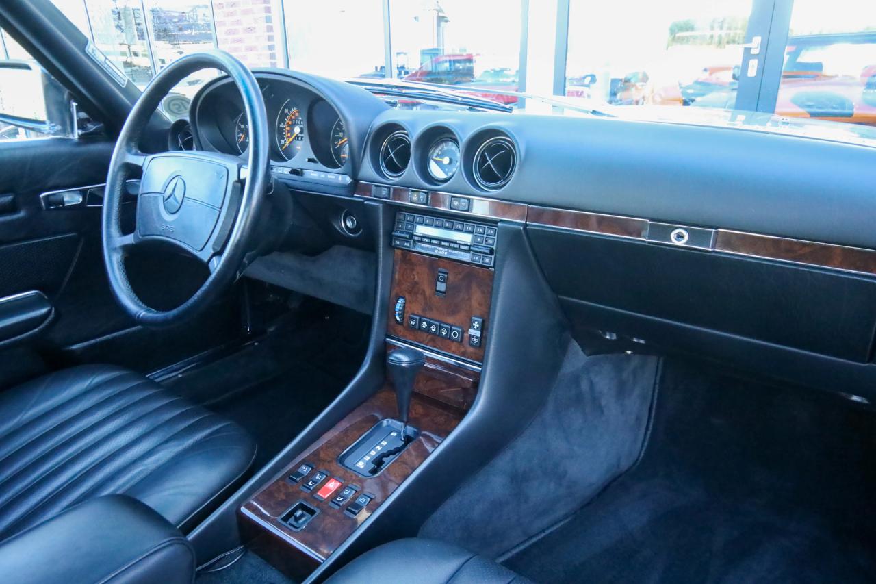 1987 Mercedes - Benz Mercedes Benz 560 SL &ldquo;Less than 31.000 miles&rdquo;