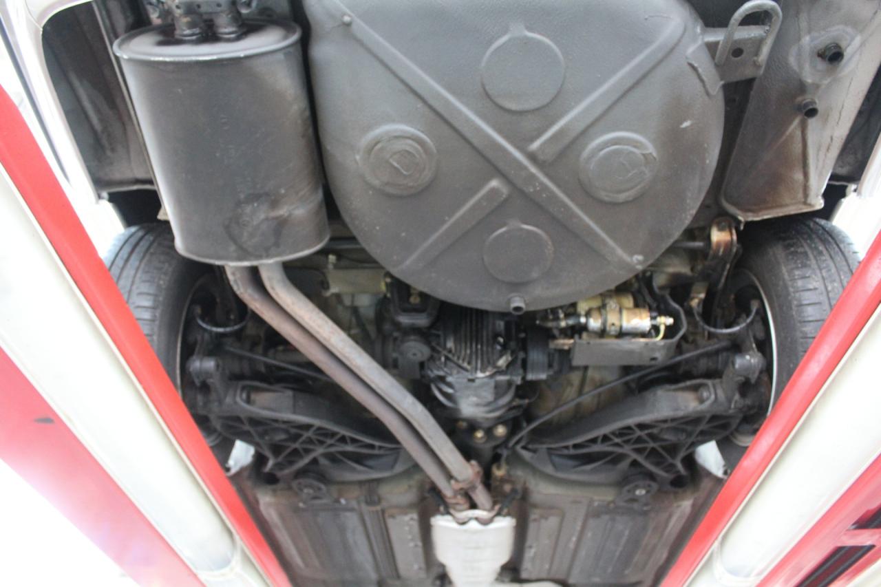 1987 Mercedes - Benz Mercedes Benz 560 SL &ldquo;Less than 31.000 miles&rdquo;