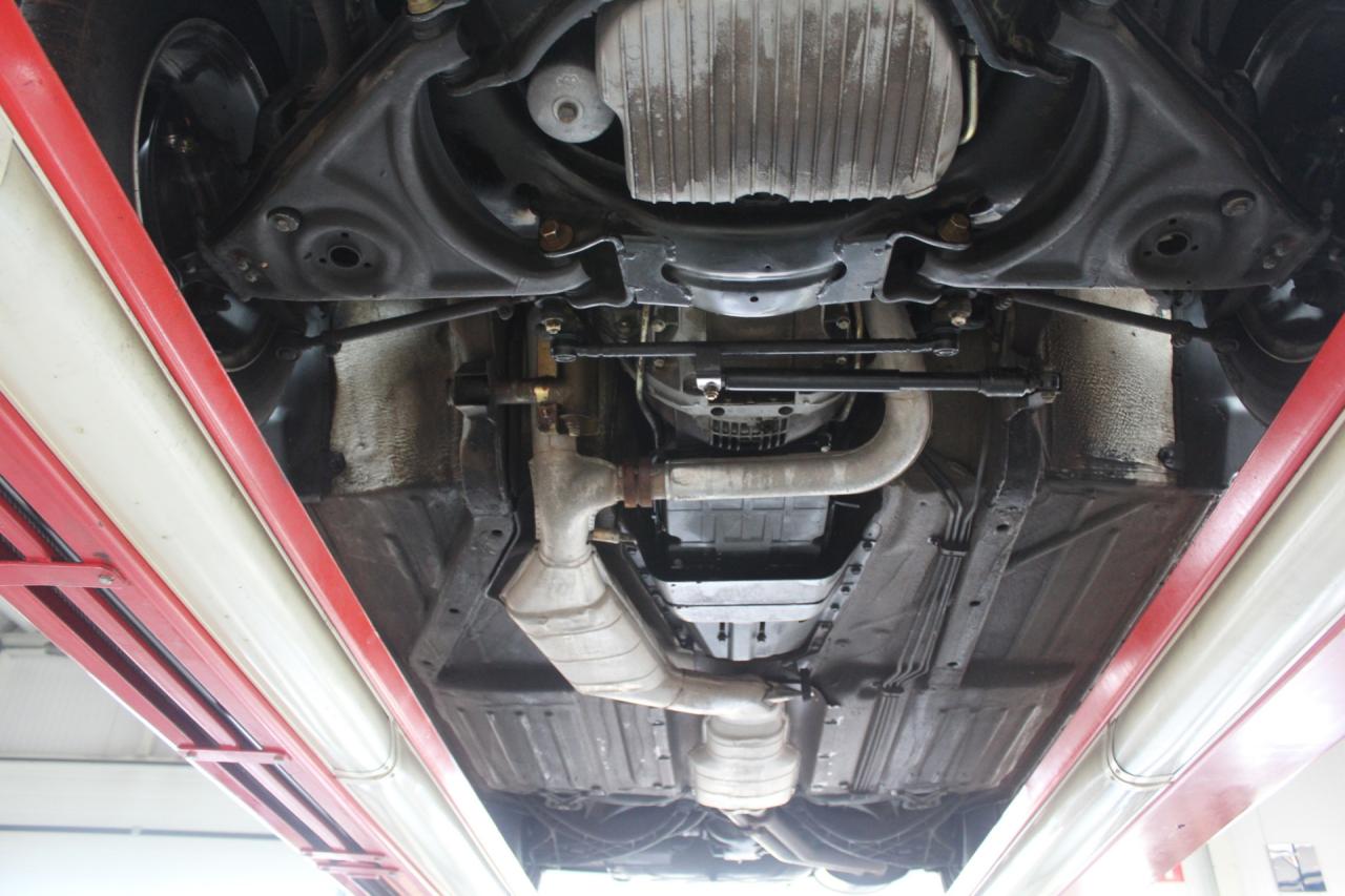 1987 Mercedes - Benz Mercedes Benz 560 SL &ldquo;Less than 31.000 miles&rdquo;