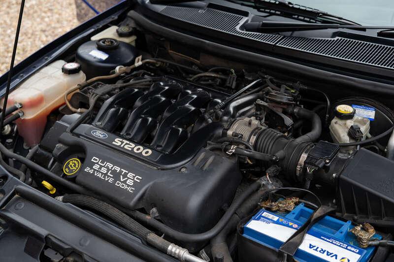 2000 Ford MONDEO ST200