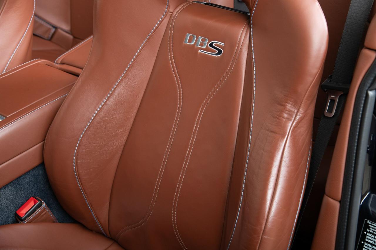 2010 Aston Martin DBS Volante