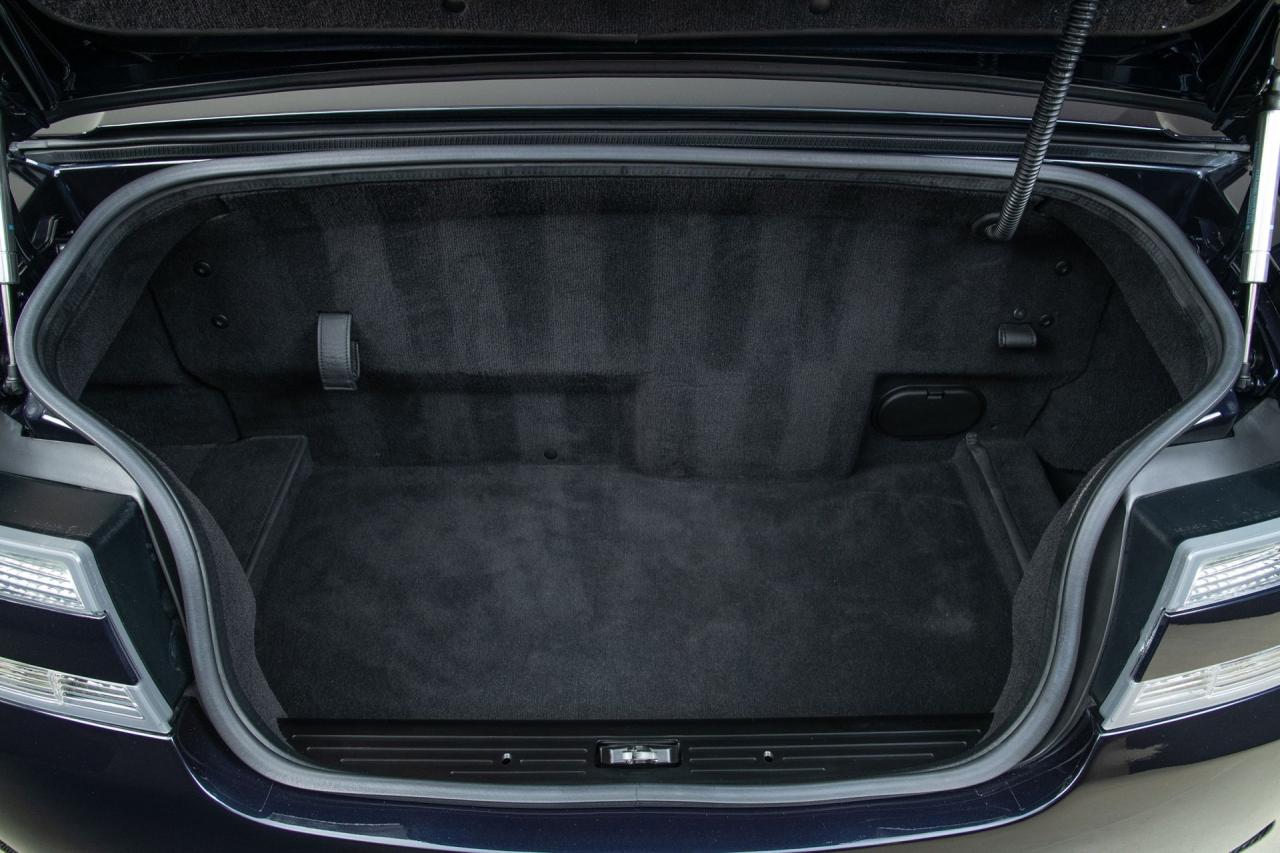 2010 Aston Martin DBS Volante