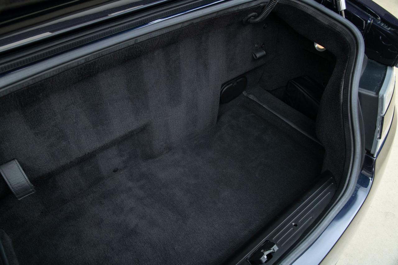 2010 Aston Martin DBS Volante