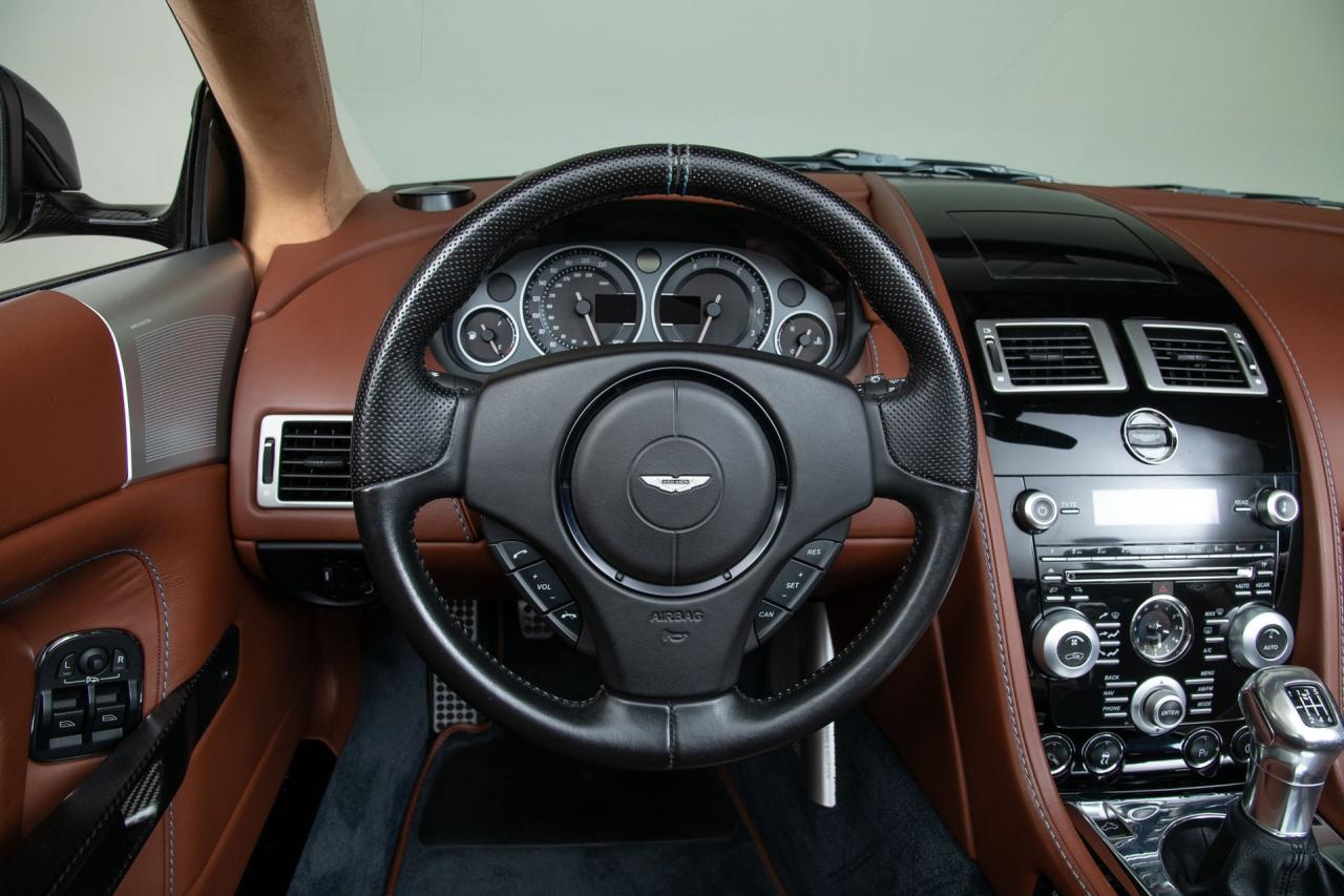 2010 Aston Martin DBS Volante