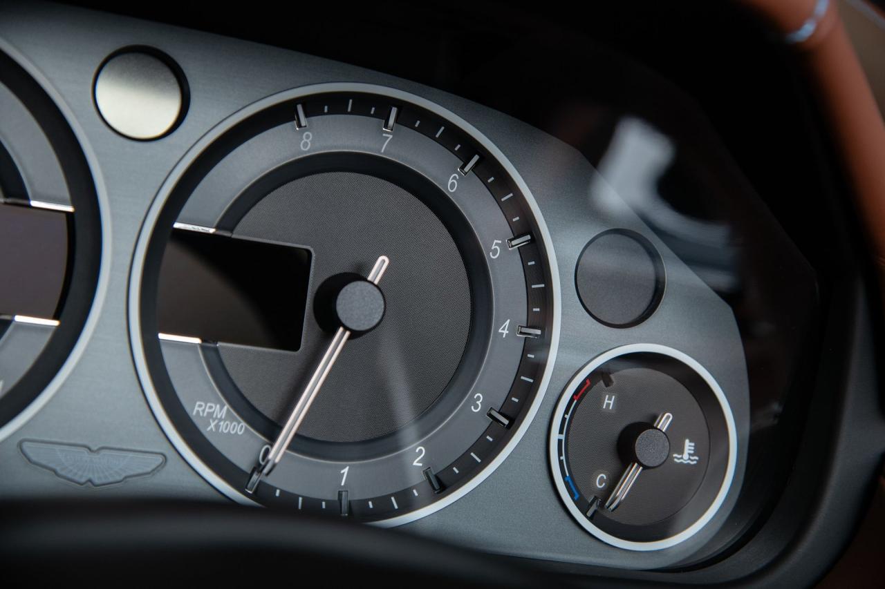 2010 Aston Martin DBS Volante