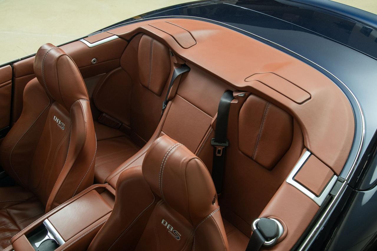 2010 Aston Martin DBS Volante