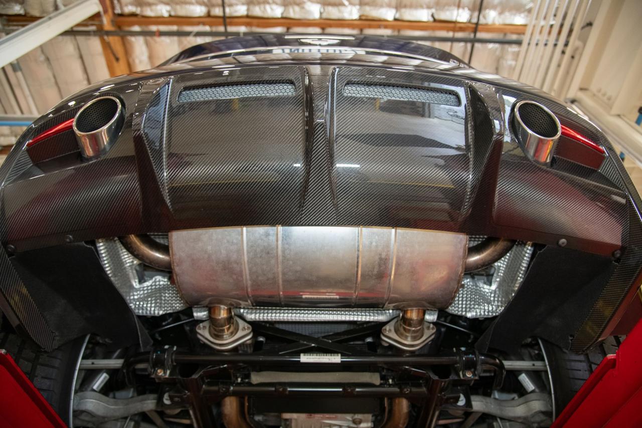 2010 Aston Martin DBS Volante