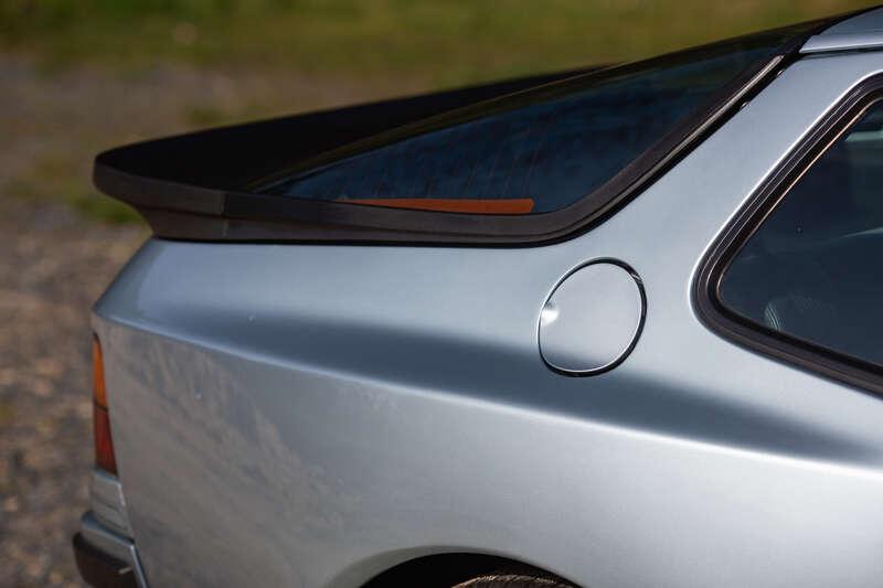 1989 Porsche 944 S2 TURBO