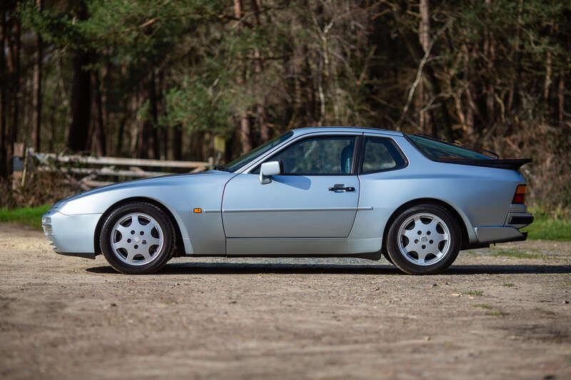 1989 Porsche 944 S2 TURBO