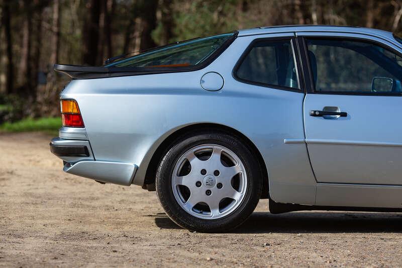 1989 Porsche 944 S2 TURBO