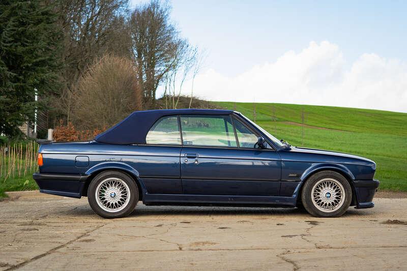 1989 BMW 325I CONVERTIBLE
