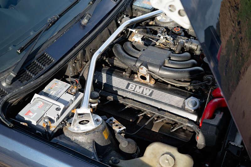 1989 BMW 325I CONVERTIBLE