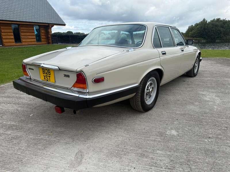 1985 Jaguar XJ6