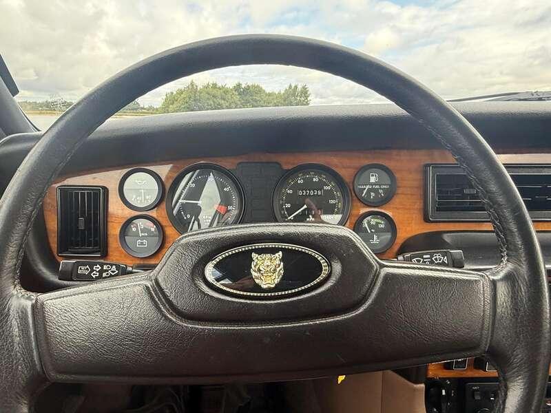 1985 Jaguar XJ6