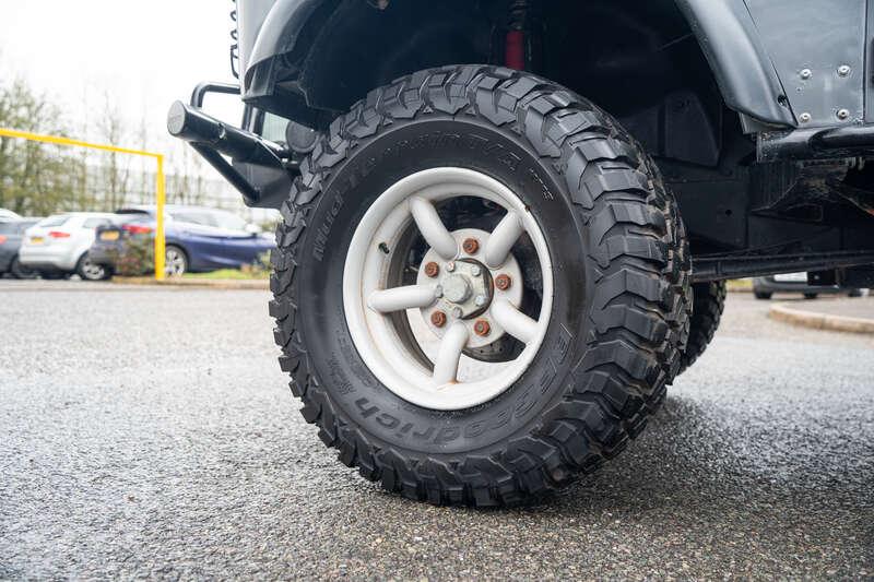 1986 Land Rover Defender 90