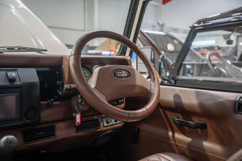 1993 Land Rover DEFENDER 127 DUAL CAB PICK UP