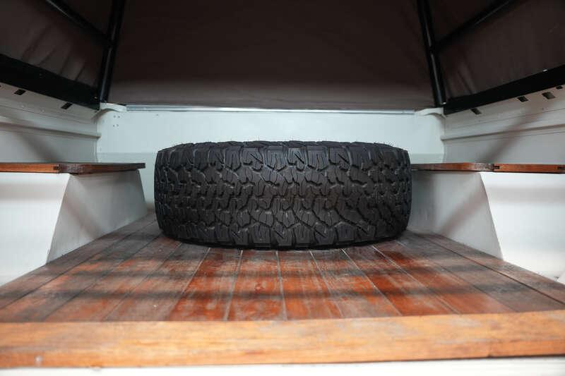 1993 Land Rover DEFENDER 127 DUAL CAB PICK UP