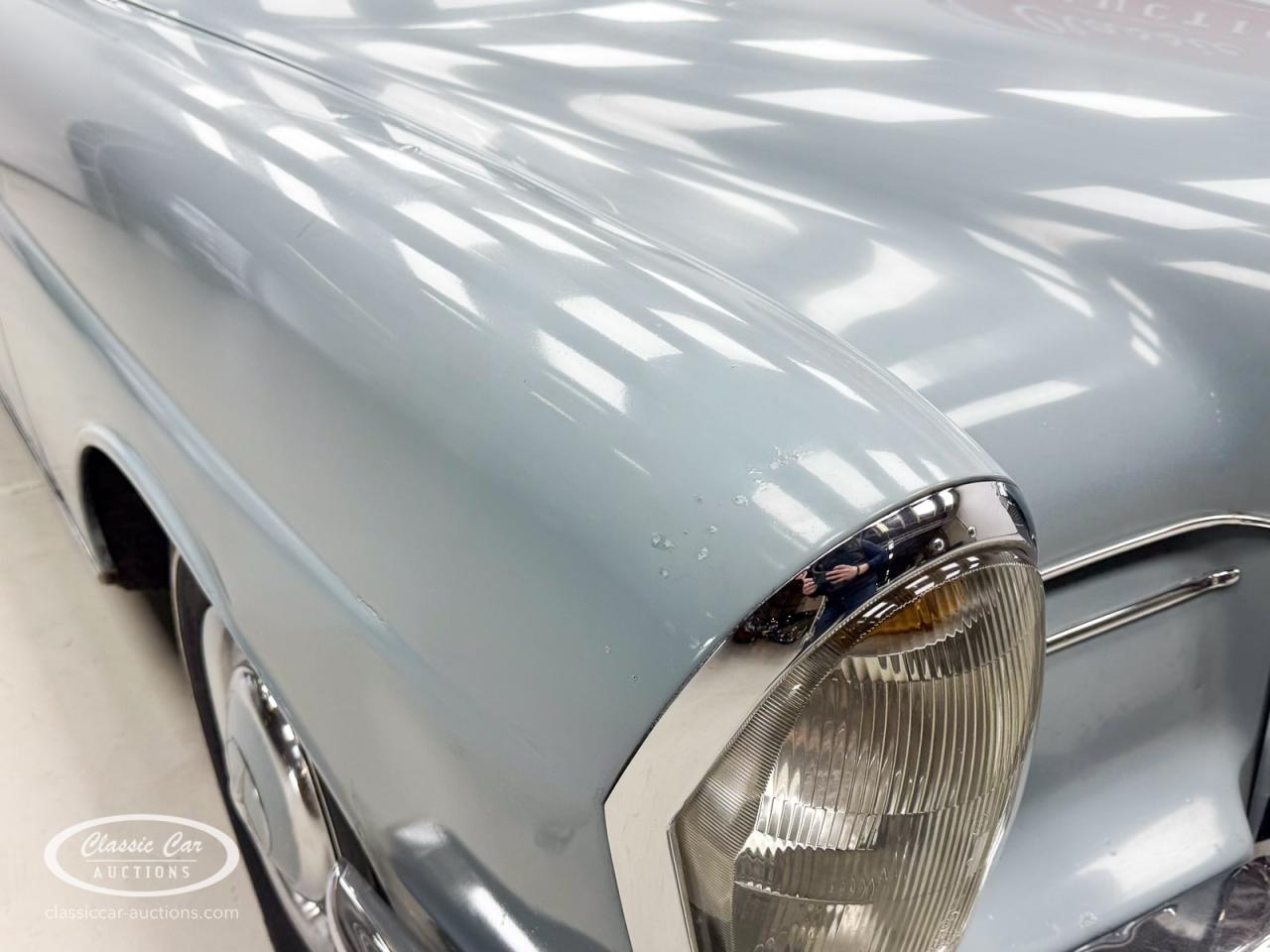 1965 Mercedes - Benz 230S