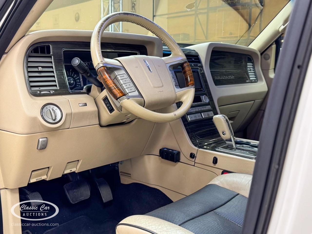2011 Lincoln Navigator