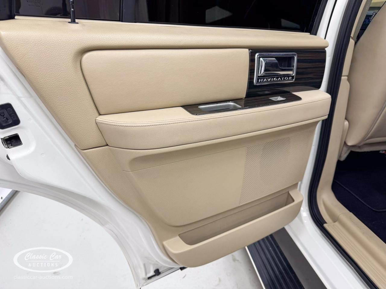 2011 Lincoln Navigator