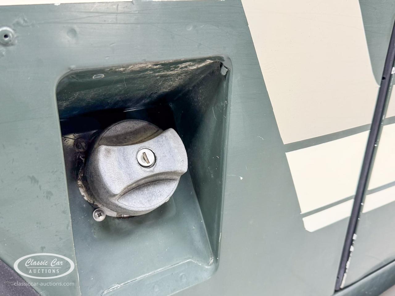 1987 Land Rover Defender