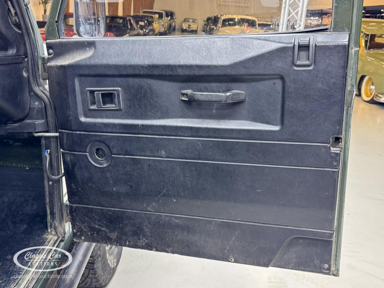 1987 Land Rover Defender