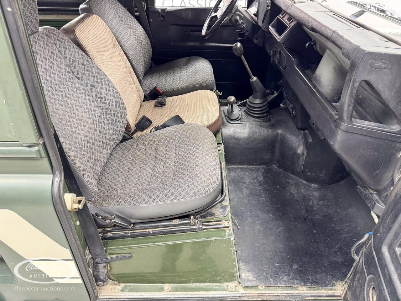 1987 Land Rover Defender