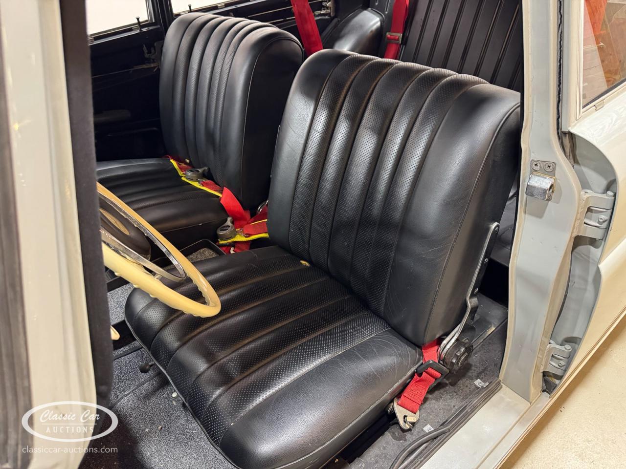 1960 Mercedes - Benz 220 SE