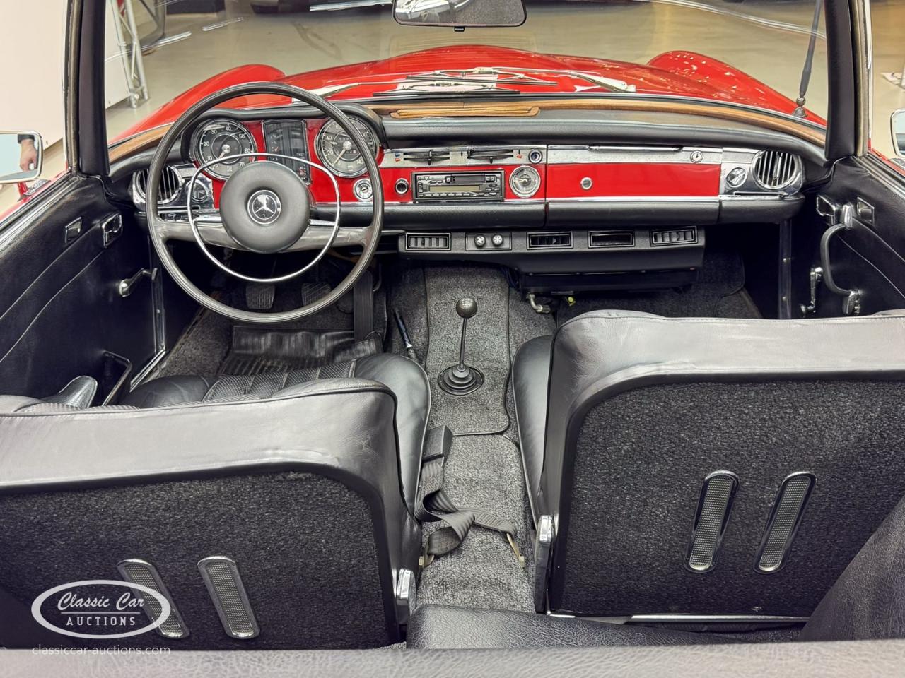 1968 Mercedes - Benz 280 SL