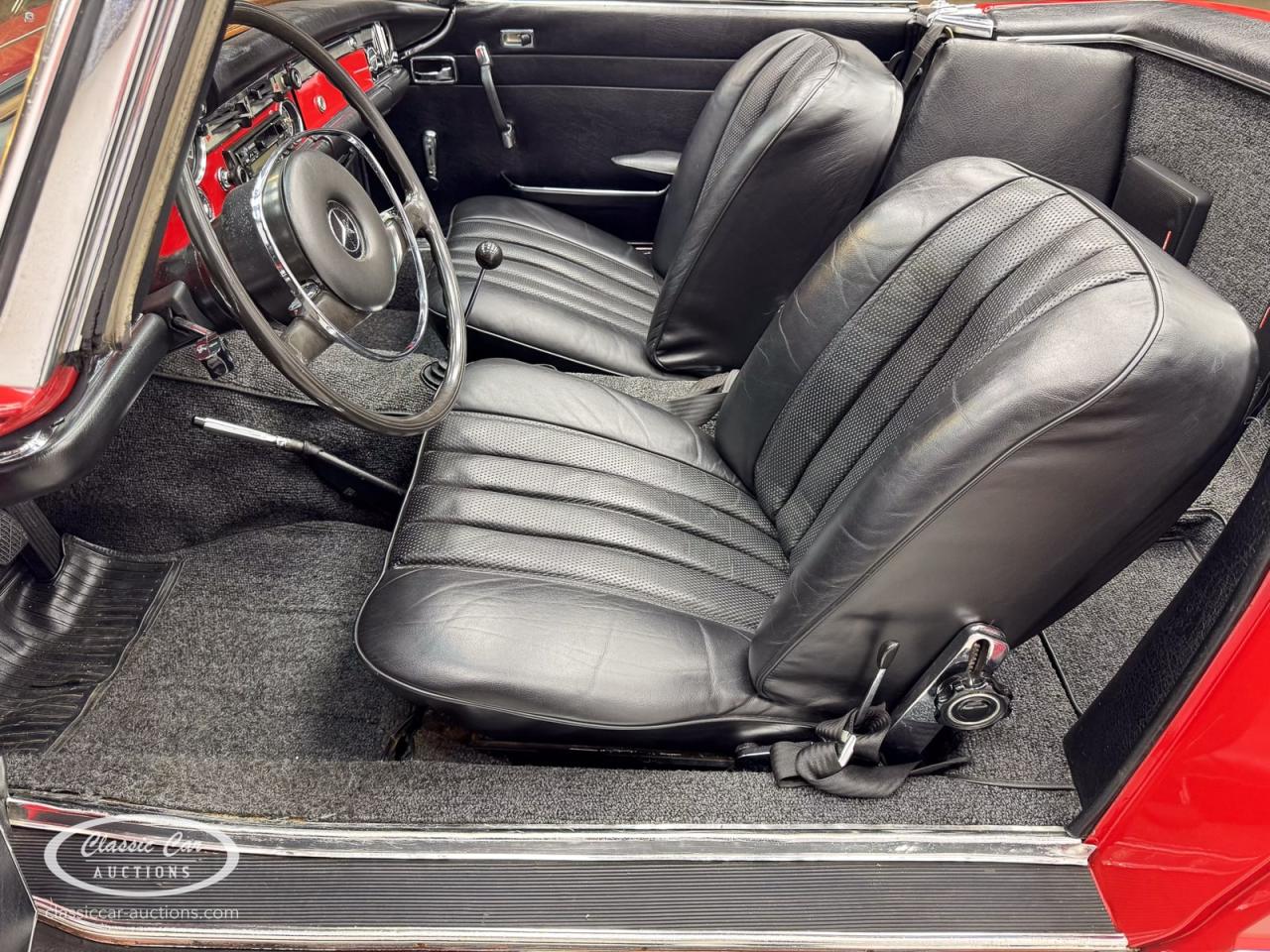 1968 Mercedes - Benz 280 SL