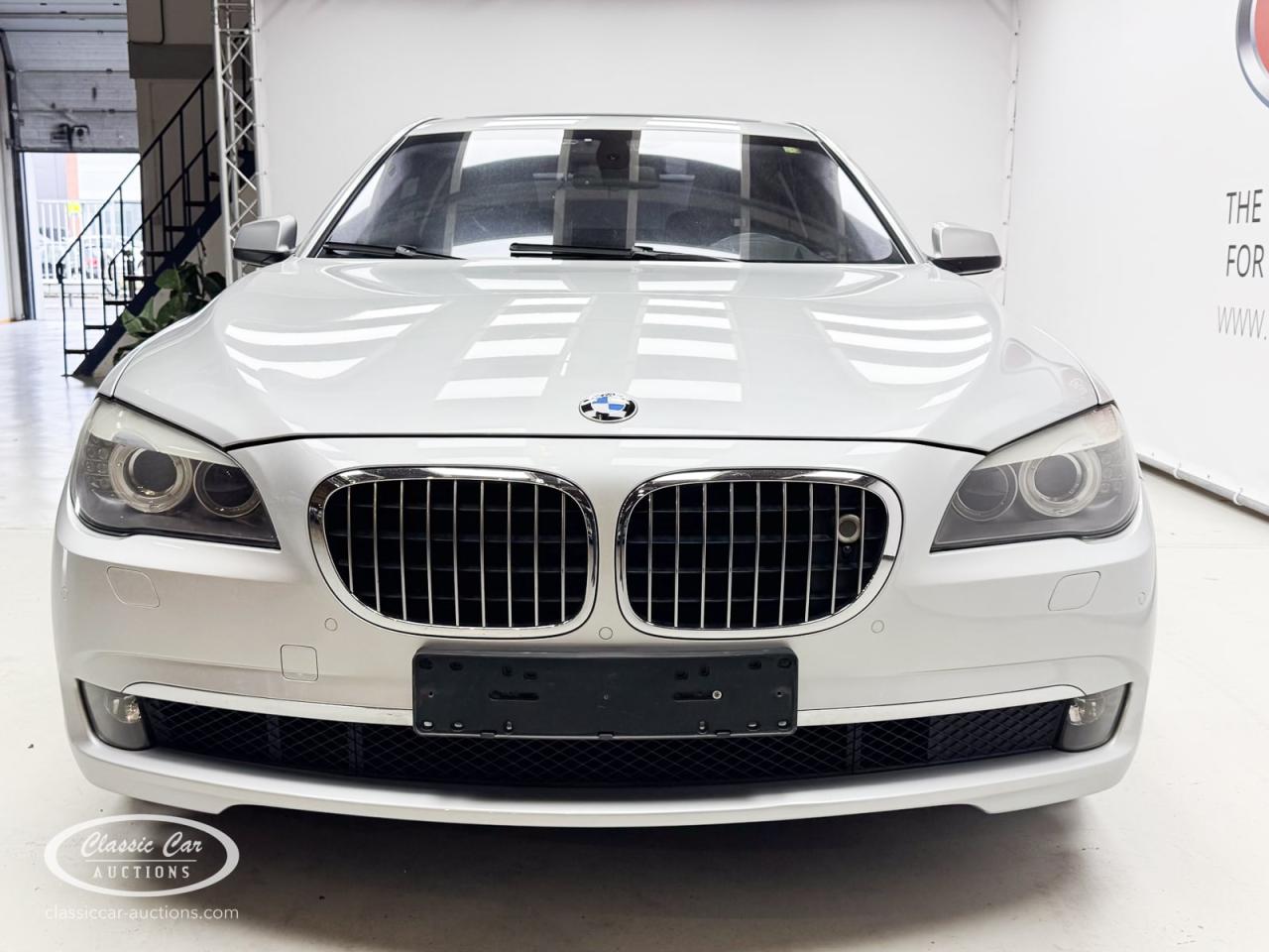2009 BMW 750