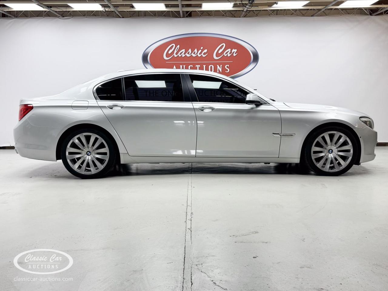 2009 BMW 750