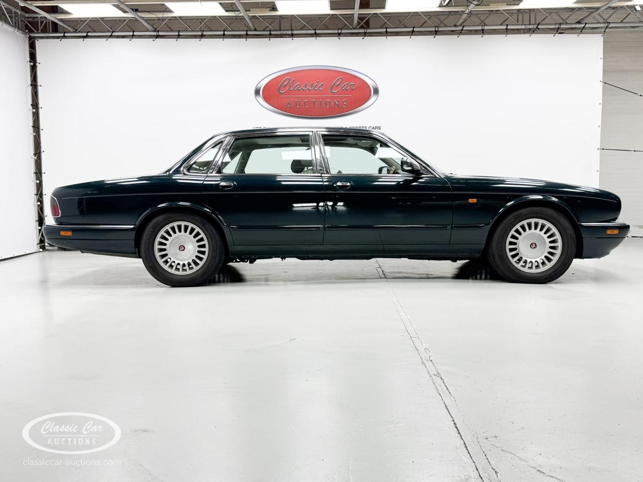 1995 Daimler Double Six