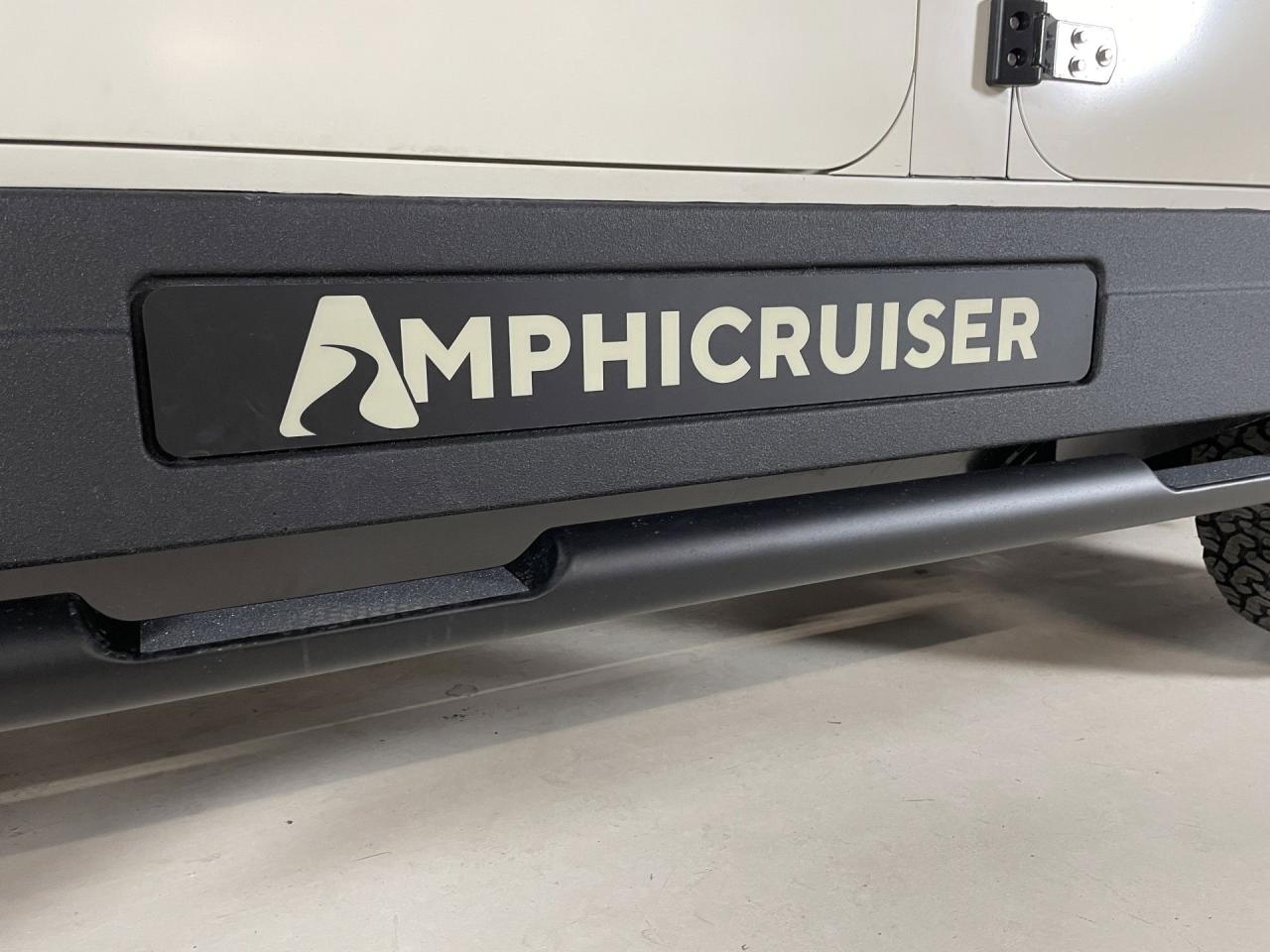 2023 Toyota amphicruser