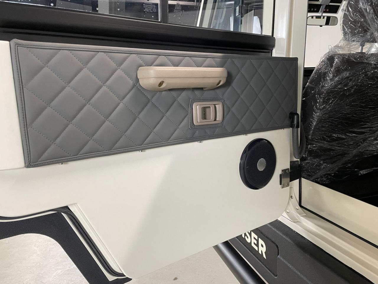 2023 Toyota amphicruser