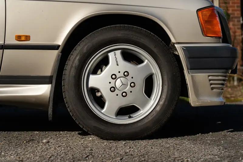 1988 Mercedes - Benz 190E