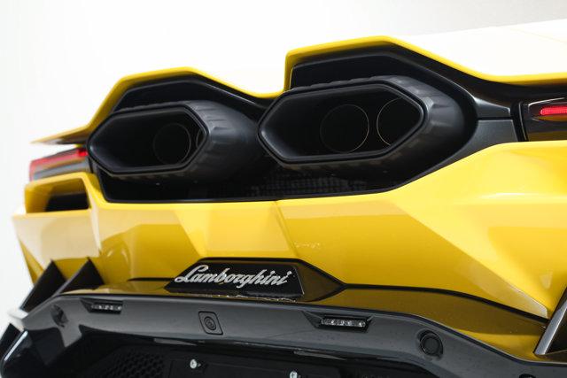 2024 Lamborghini Revuelto