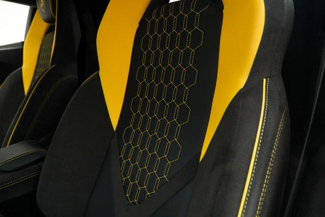 2024 Lamborghini Revuelto