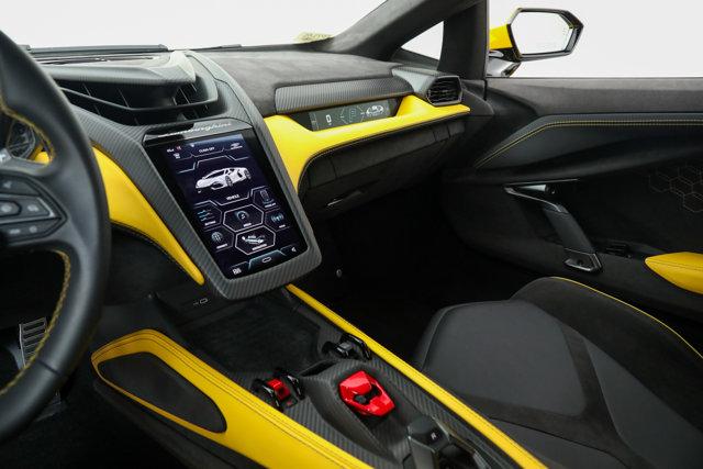 2024 Lamborghini Revuelto